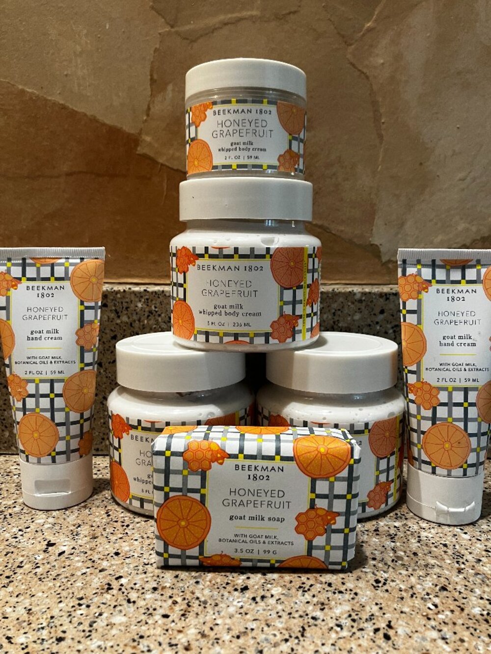 Beekman 1802 Set of 4 Honeyed Grapefruit Body Creme's, 2 Hand cremes, Bath Bar!!